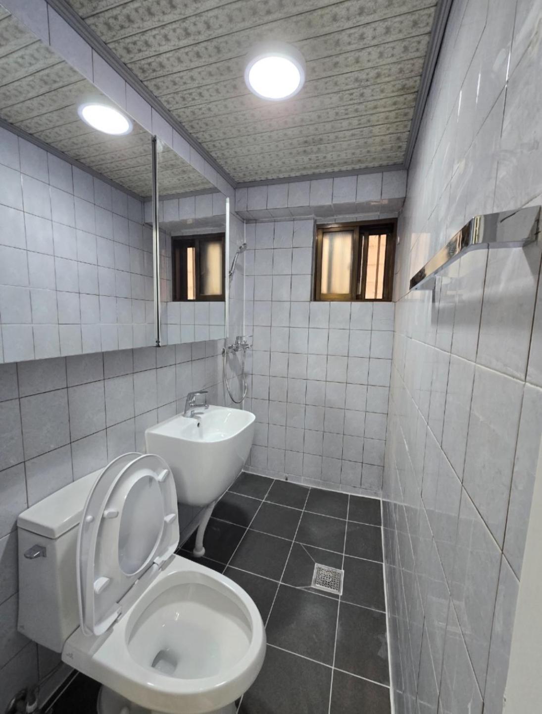 Center Share Rent House Apartment